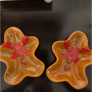 GINGERBREAD CANDY DISHES. Comes from smoke free home.
